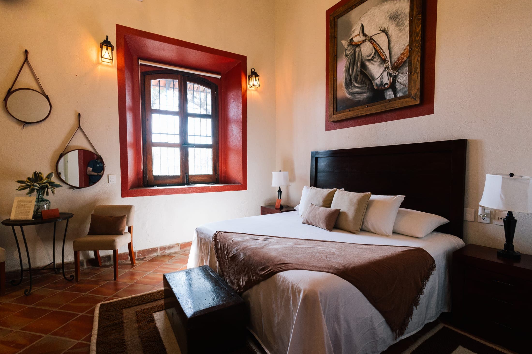 Suite con sala de estar y cama king